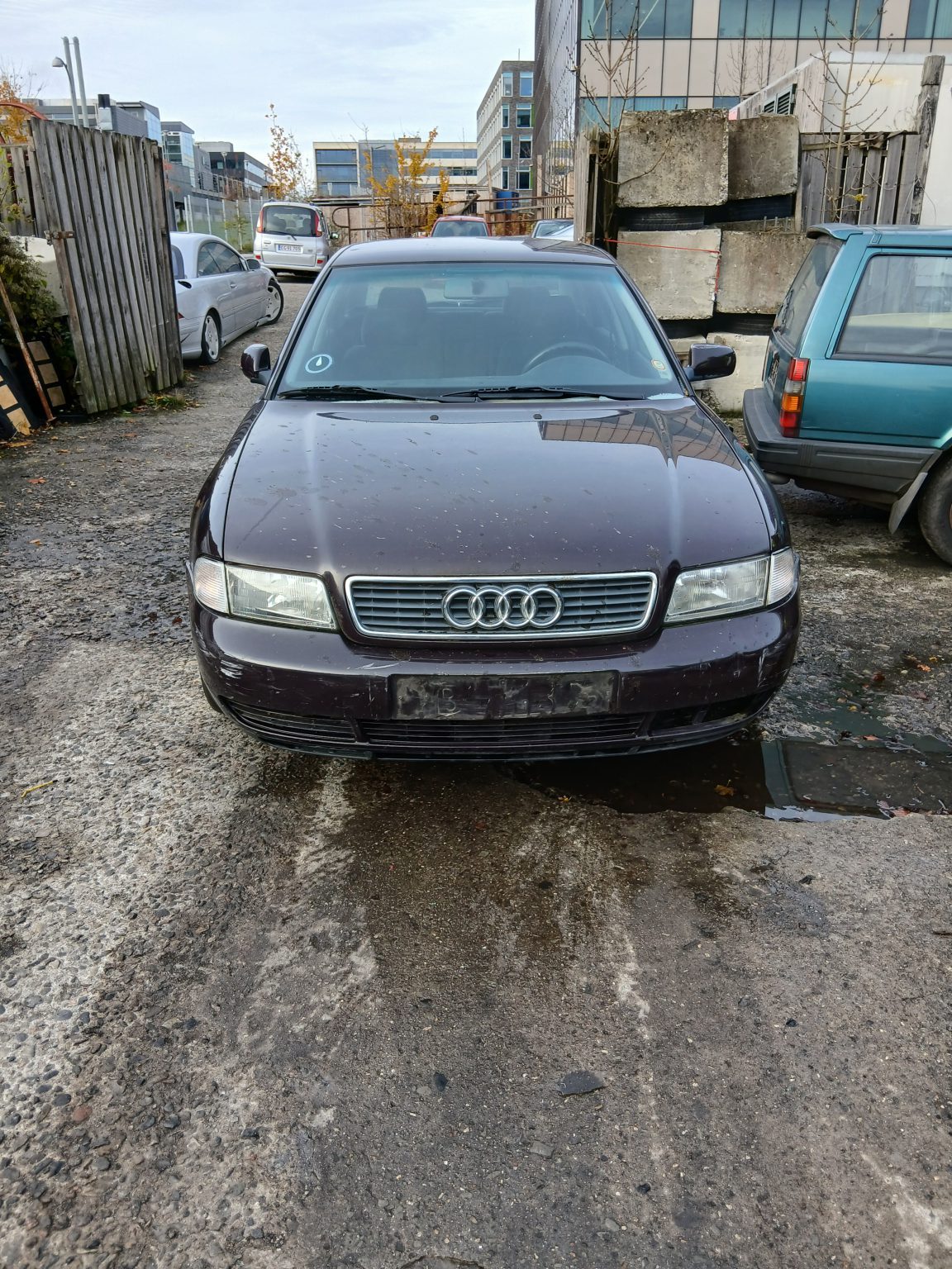 Audi A4 2,6 – biler til ophug hos Søborg Autoophug