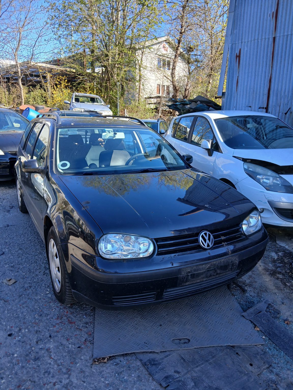 VW Golf Variant – biler til ophug hos Søborg Autoophug