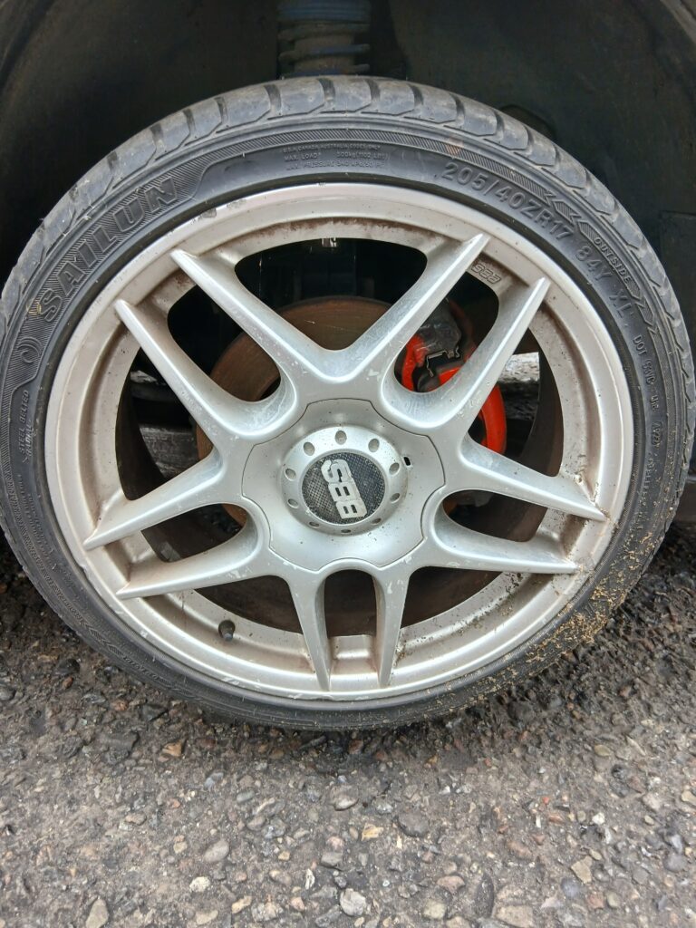 Fælge fra Peugeot 206 – dæk og fælge hos Søborg Autoophug