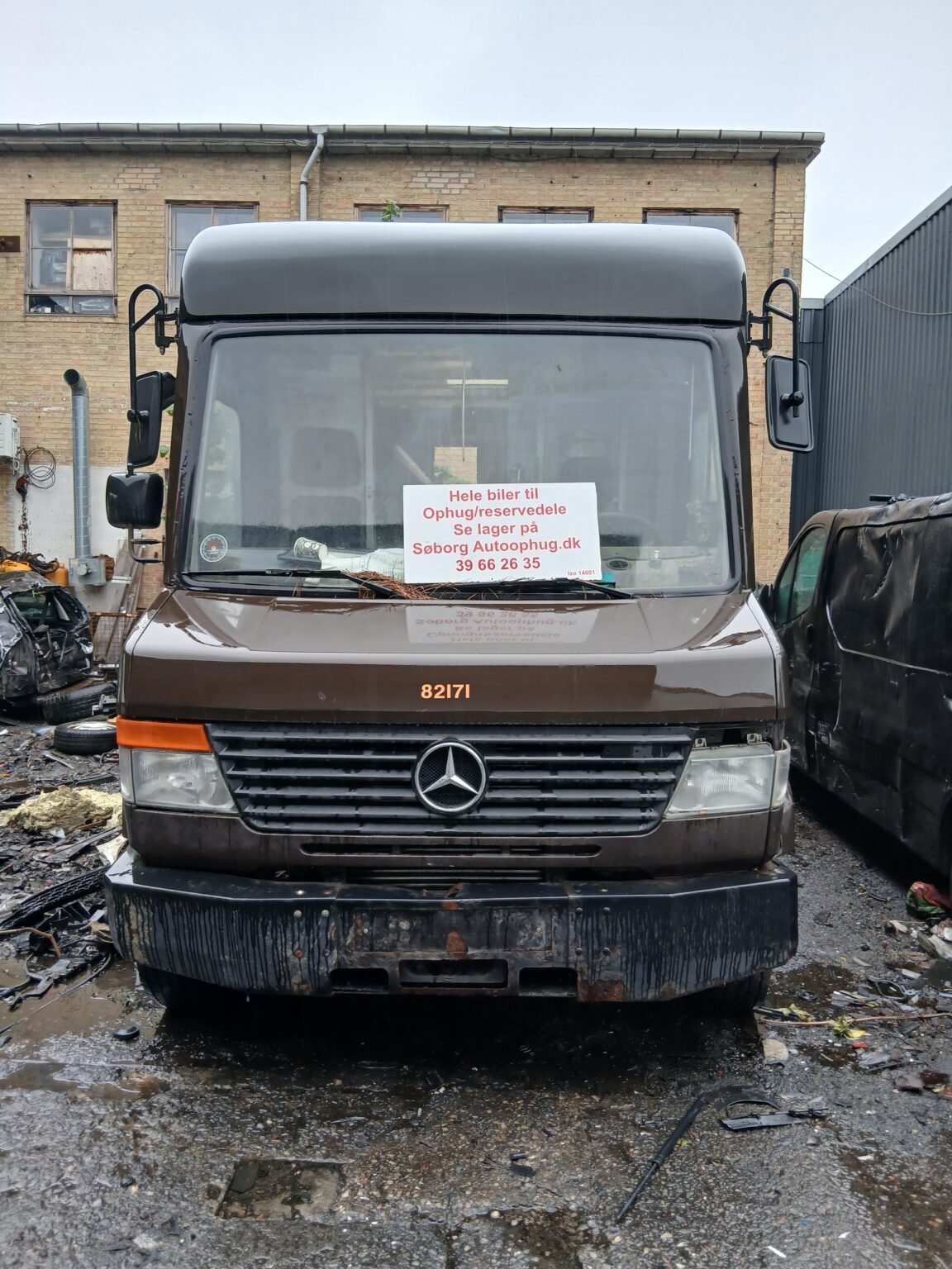 Mercedes Benz 814 – biler til ophug hos Søborg Autoophug